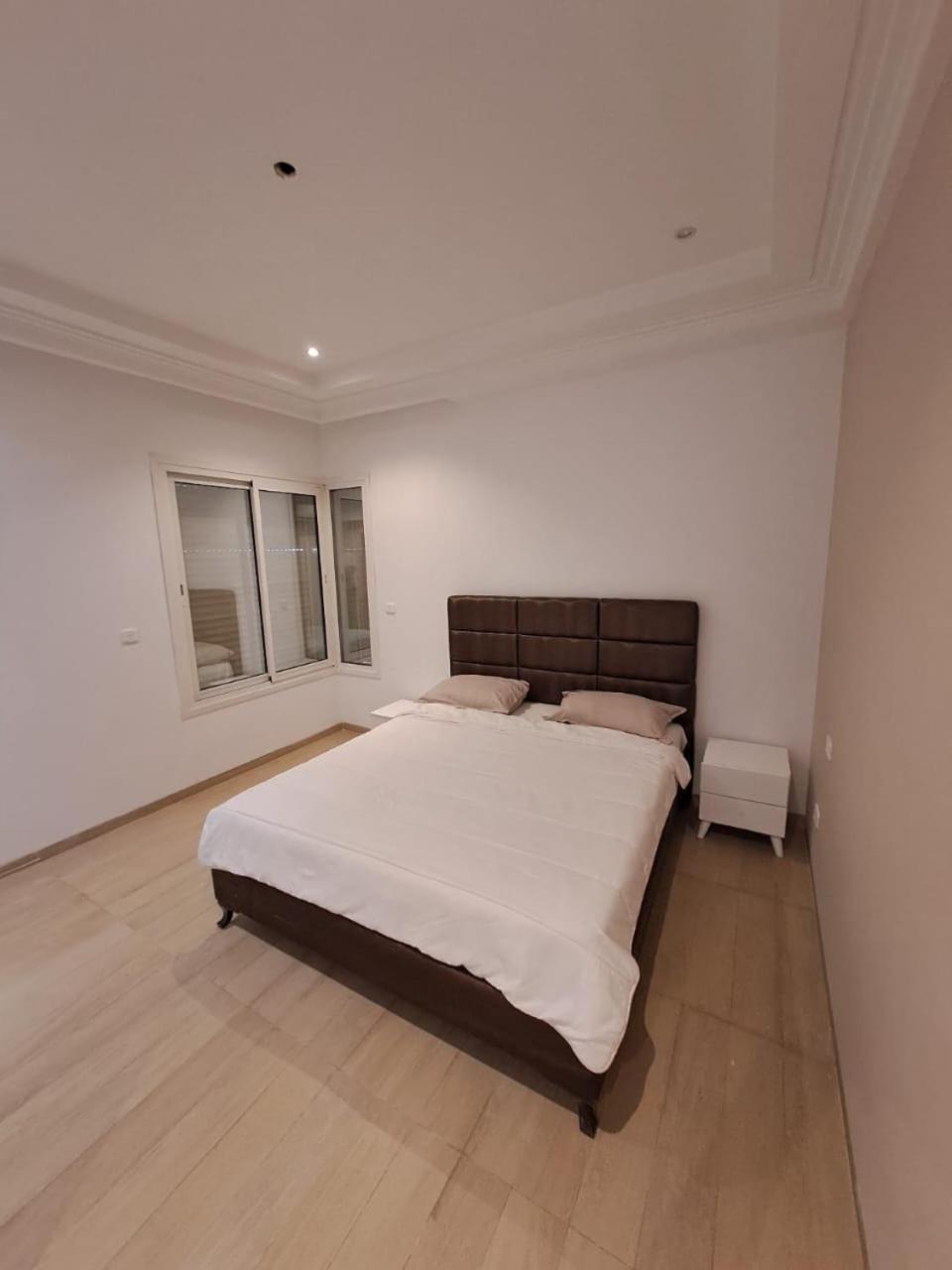 Apartment Joli S3 Jardin De Carthage Tunis