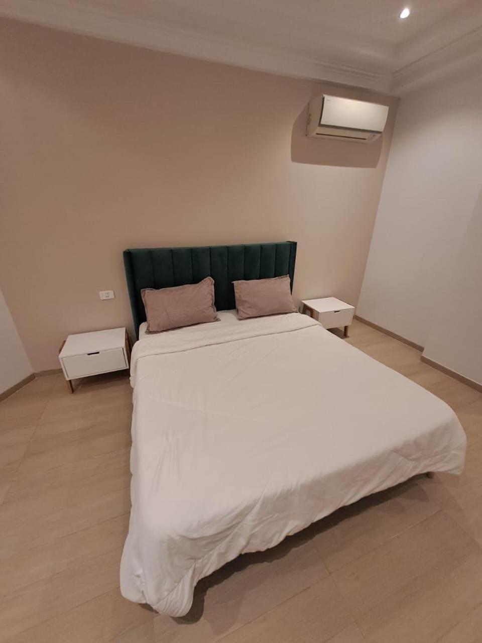 Joli S3 Jardin De Carthage * Tunis