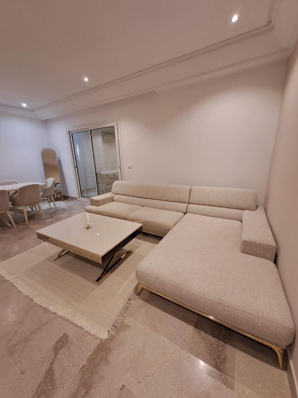 Joli S3 Jardin De Carthage Tunis