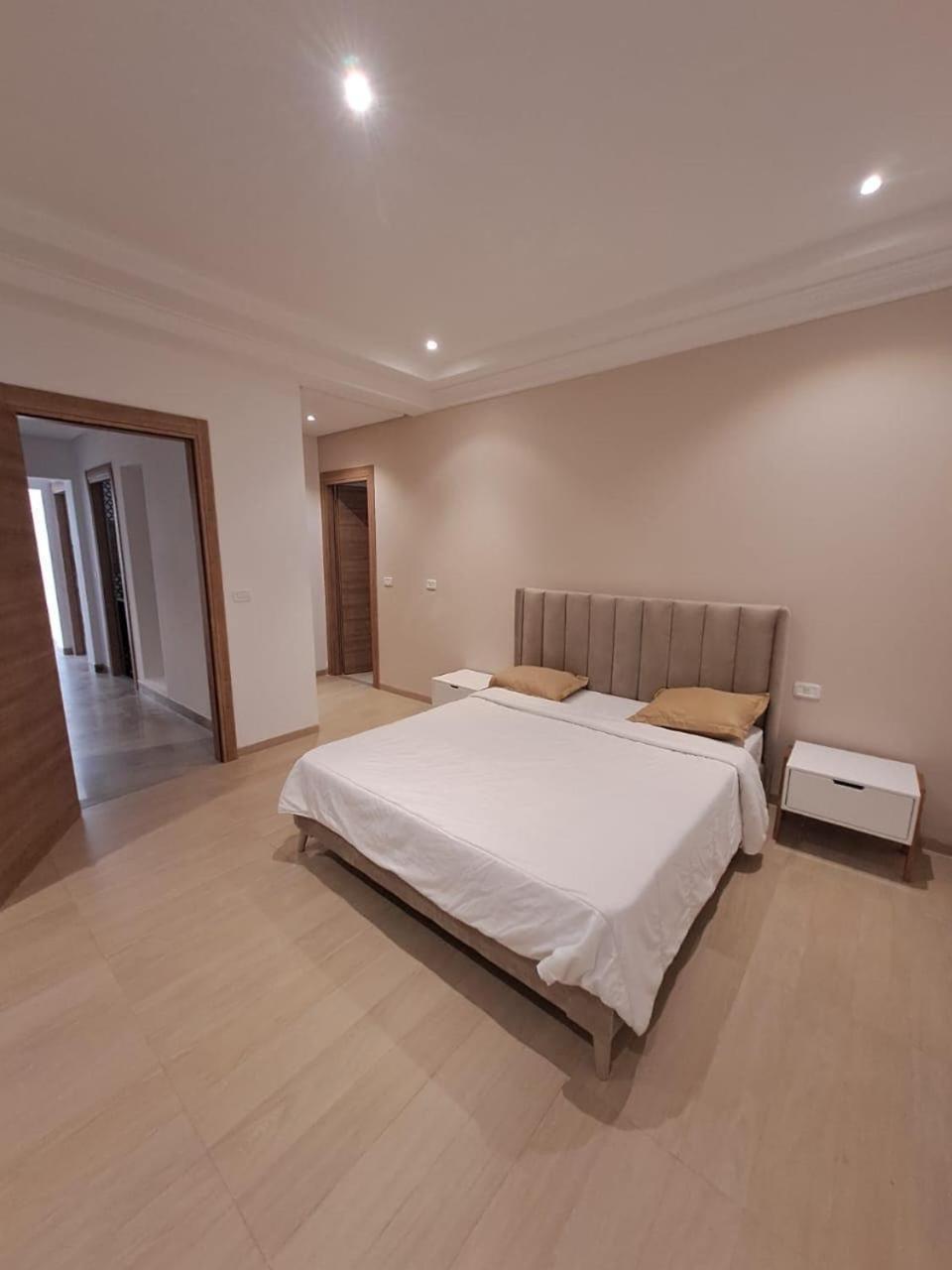 Joli S3 Jardin De Carthage * Tunis